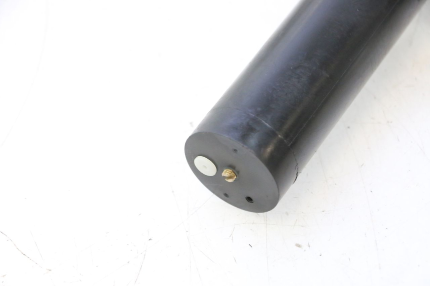 photo de INDICADOR DE NIVEL DE COMBUSTIBLE PIAGGIO LIBERTY IGET 4T 50 (2015 - 2020) - Primer plano técnico