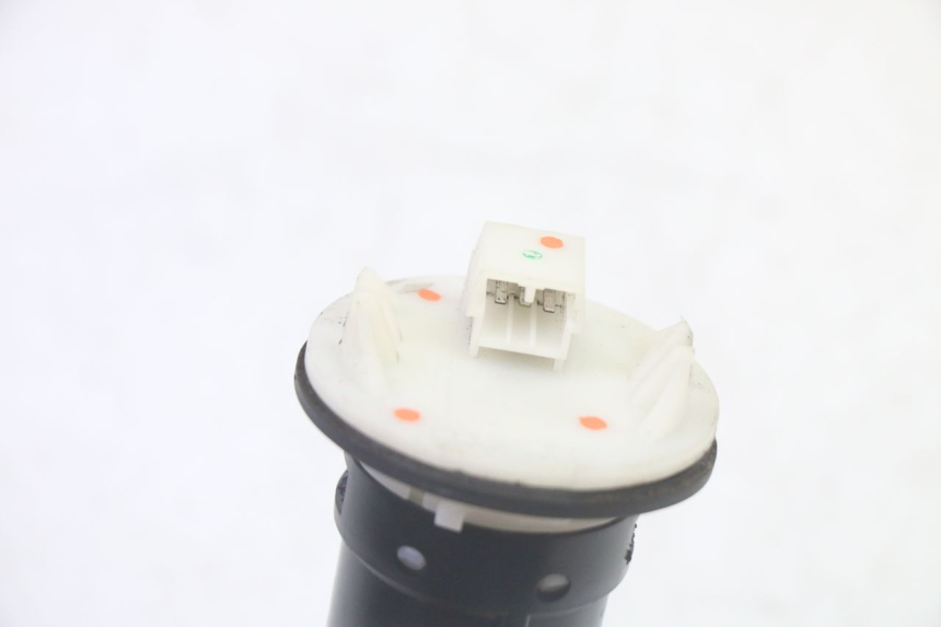 photo de DEPOSITO NIVEL PIAGGIO LXV 4T 50 (2009 - 2013) - Zoom estado de uso