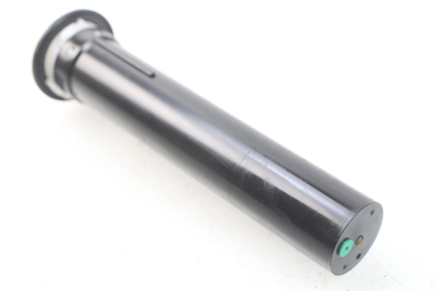 photo de DEPOSITO NIVEL PIAGGIO MP3 HPE 500 (2019 - 2022) - Primer plano técnico