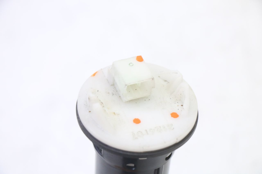 photo de DEPOSITO NIVEL PIAGGIO MP3 HPE 310 (2024 - 2025) - Otra perspectiva