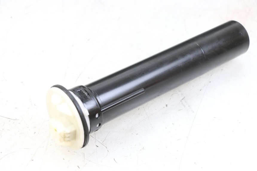 photo de INDICADOR DE NIVEL DE COMBUSTIBLE PIAGGIO MP3 LT 400 (2007 - 2012) - Otra perspectiva