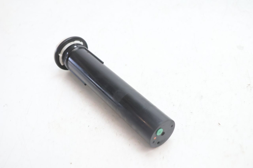 photo de INDICADOR DE NIVEL DE COMBUSTIBLE PIAGGIO MP3 LT 300 (2010 - 2016) - Primer plano técnico