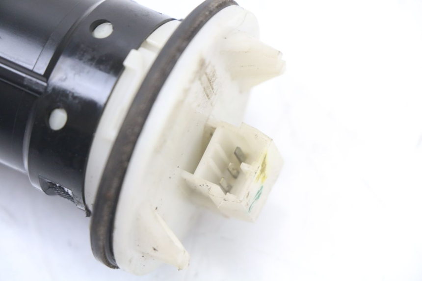 photo de DEPOSITO NIVEL PIAGGIO MP3 125 (2006 - 2014) - Zoom estado de uso