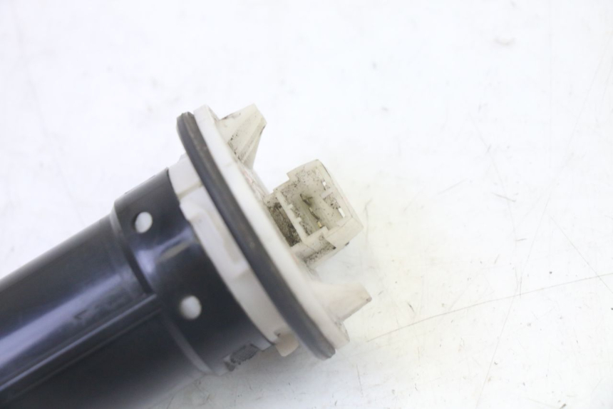 photo de DEPOSITO NIVEL PIAGGIO MP3 500 (2011 - 2015) - Detalle de la pieza