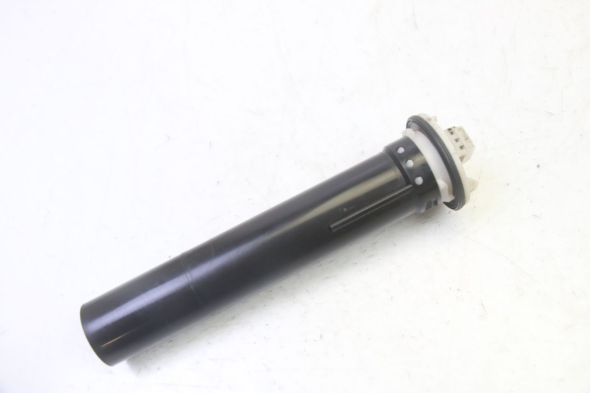 photo de DEPOSITO NIVEL PIAGGIO MP3 500 (2011 - 2015) - Otra perspectiva