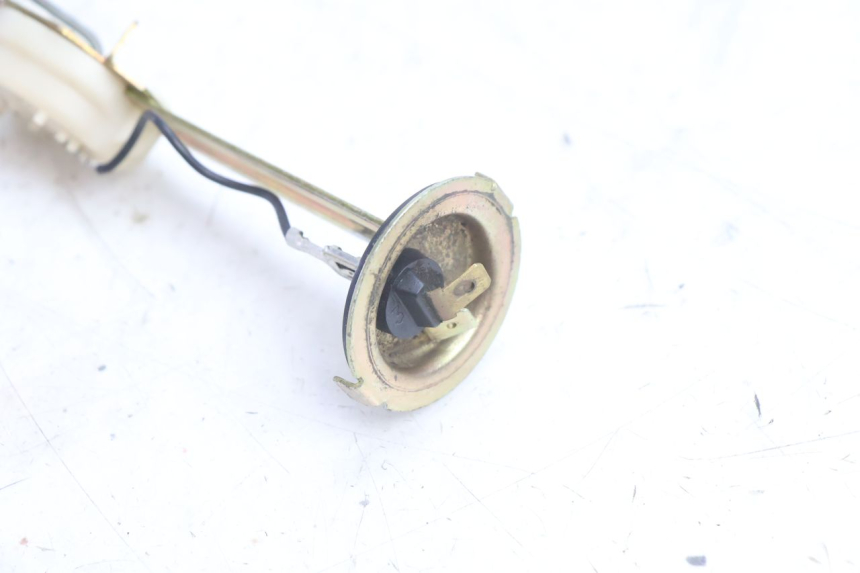 photo de DEPOSITO NIVEL YAMAHA NEO'S NEOS 2T 50 (1998 - 2007) - Detalle de la pieza