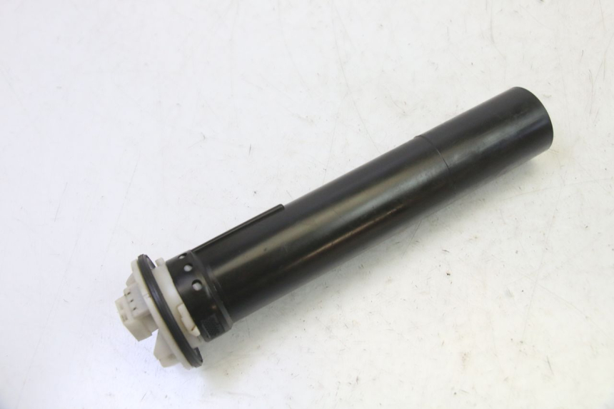 photo de DEPOSITO NIVEL PIAGGIO NEW TYPHOON 50 (2010 - 2017) - Otra perspectiva