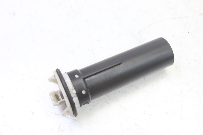 photo de DEPOSITO NIVEL PIAGGIO NRG POWER PUREJET 50 (2018 - 2021) - Otra perspectiva