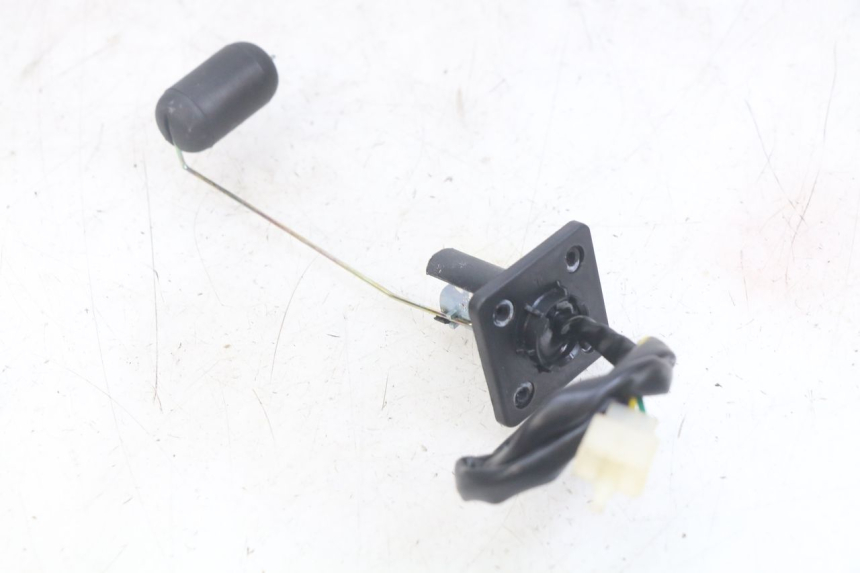 photo de INDICADOR DE NIVEL DE COMBUSTIBLE JM MOTORS OLDIES RS 4T 50 (2021 - 2024) - Detalle de la pieza