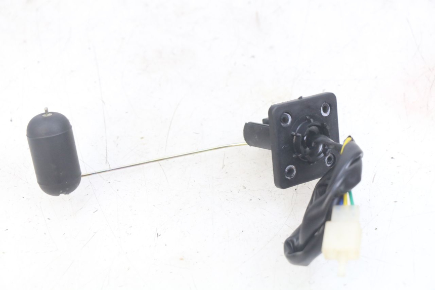 photo de INDICADOR DE NIVEL DE COMBUSTIBLE JM MOTORS OLDIES RS 4T 50 (2021 - 2024) - Otra perspectiva