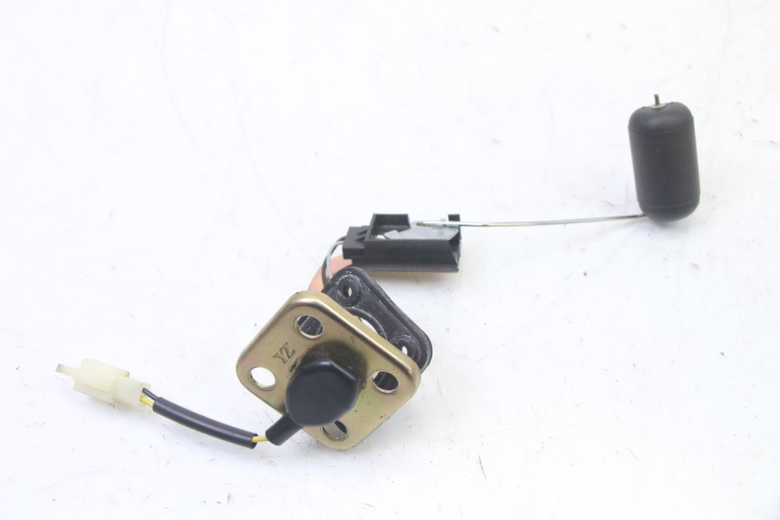 photo de DEPOSITO NIVEL PEUGEOT STREETZONE I 2T 50 (2018 - 2020) - Otra perspectiva