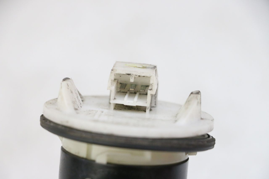 photo de DEPOSITO NIVEL PIAGGIO MP3 125 (2006 - 2014) - Detalle de la pieza