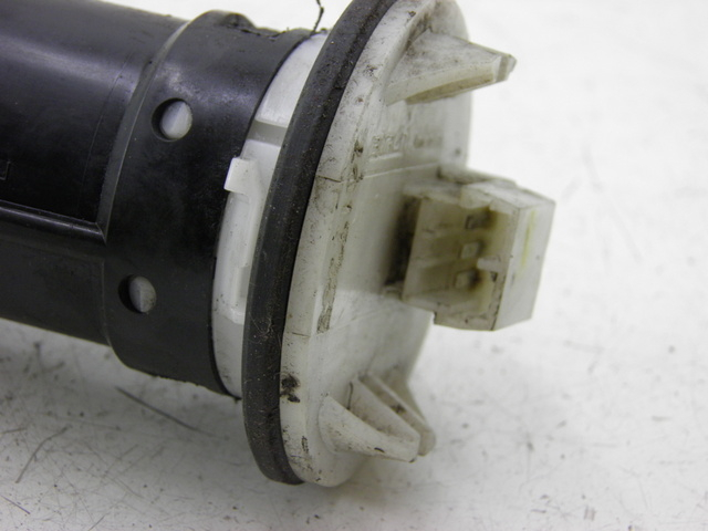 photo de DEPOSITO NIVEL PIAGGIO MP3 RL 125 (2006 - 2014) - Zoom estado de uso