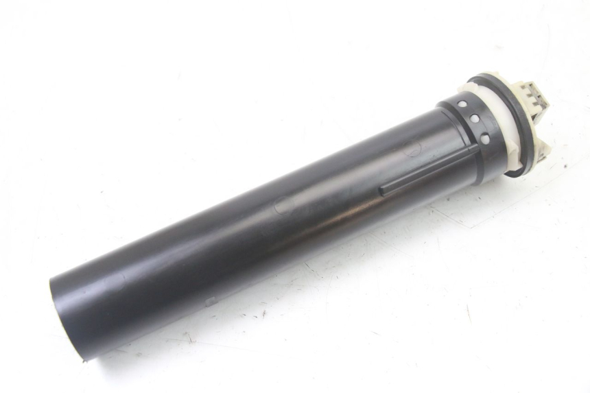 photo de INDICADOR DE NIVEL DE COMBUSTIBLE PIAGGIO X8 125 (2004 - 2007) - Zoom estado de uso