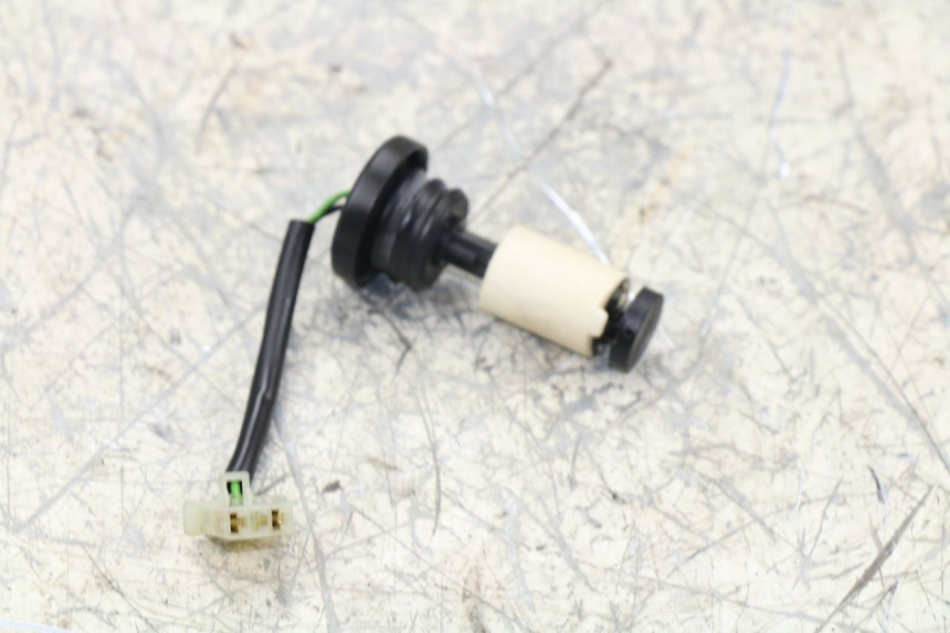 photo de DEPOSITO NIVEL RIEJU RS SPORT NAKED 50 (2013 - 2018) - Zoom estado de uso