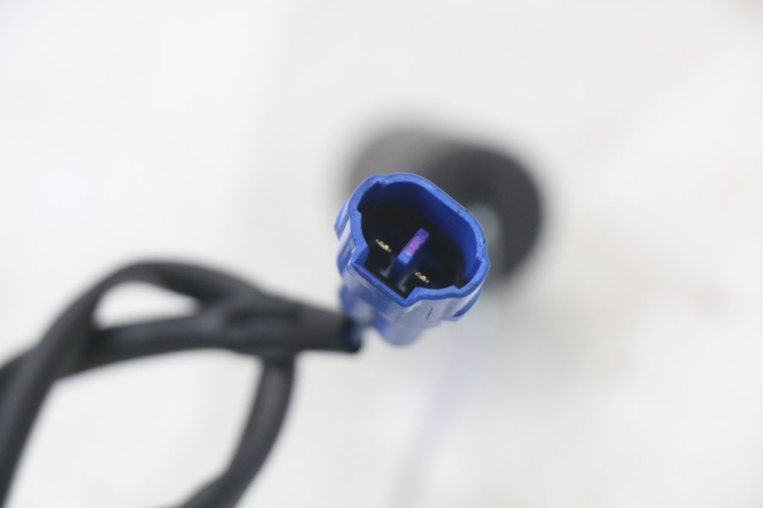 photo de DEPOSITO NIVEL ROYAL ENFIELD SCRAM 411 (2022 - 2024) - Primer plano técnico