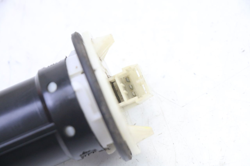 photo de DEPOSITO NIVEL GILERA RUNNER SP 50 (2006 - 2008) - Detalle de la pieza