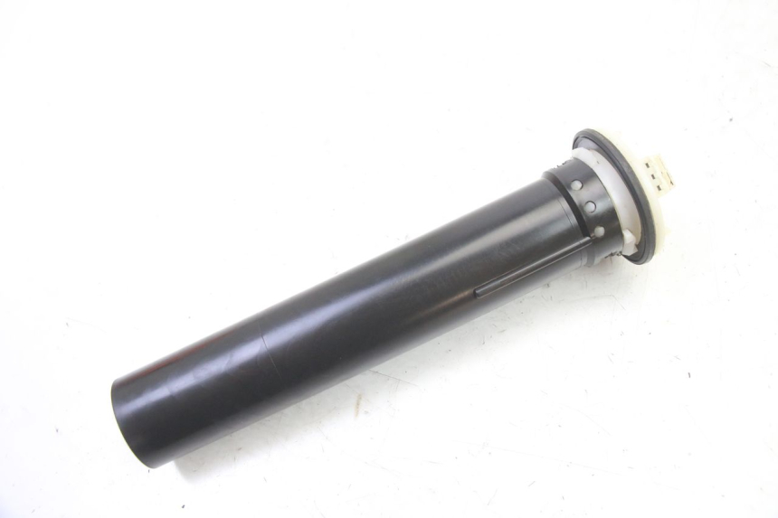 photo de DEPOSITO NIVEL GILERA RUNNER SP 50 (2006 - 2008) - Primer plano técnico