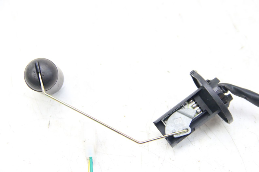 photo de INDICADOR DE NIVEL DE COMBUSTIBLE JM MOTORS SANTANA 50 (2014 - 2023) - Otra perspectiva