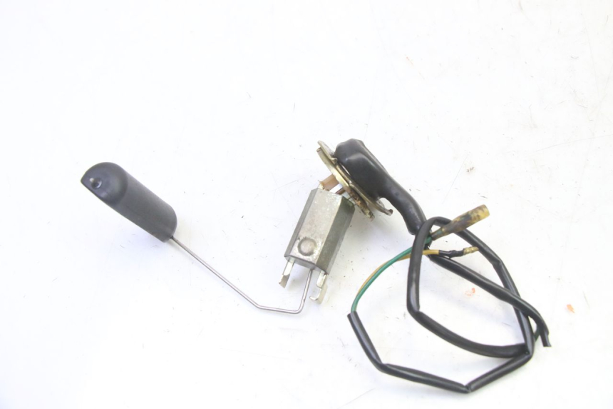 photo de MEDIDOR DE NIVEL DE COMBUSTIBLE PEUGEOT SPEEDAKE 50 (1995 - 1997) - Vista principal