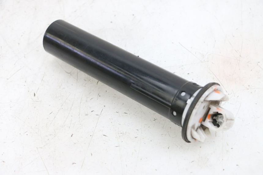 photo de DEPOSITO NIVEL PEUGEOT SPEEDFIGHT 4 4T EFI 50 (2021 - 2025) - Zoom estado de uso