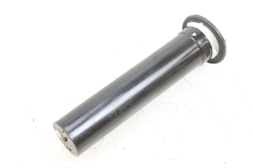 photo de DEPOSITO NIVEL PEUGEOT SPEEDFIGHT 4 4T EFI 50 (2021 - 2025) - Detalles de los puntos de fijación