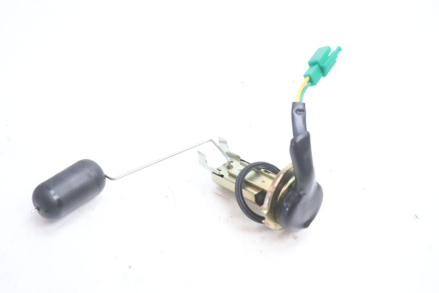 photo de INDICADOR DE NIVEL DE COMBUSTIBLE. PEUGEOT SPEEDFIGHT LC 50 (1996 - 2002) - Zoom estado de uso