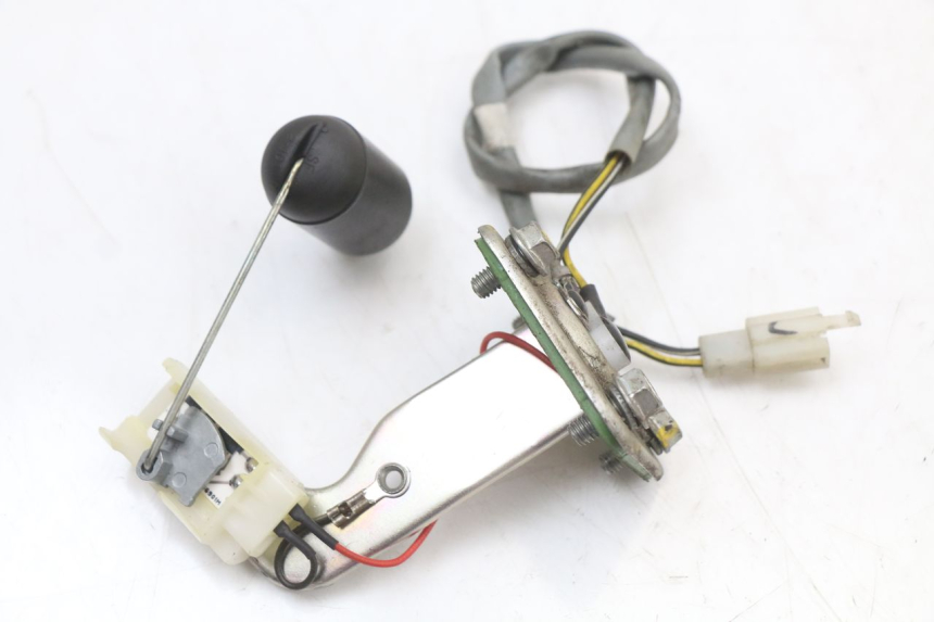 photo de INDICADOR DE NIVEL DE COMBUSTIBLE APRILIA SR 2T 50 (2018 - 2022) - Detalle de la pieza