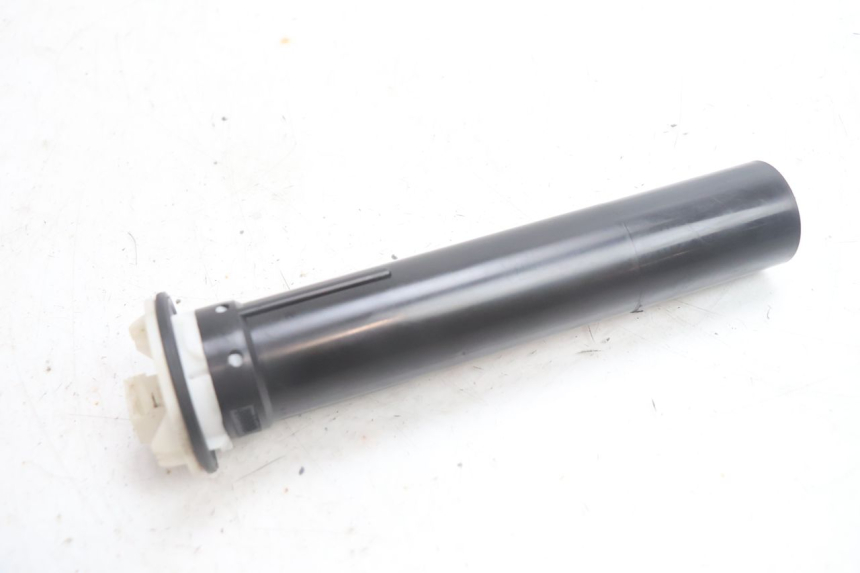 photo de INDICADOR DE NIVEL DE COMBUSTIBLE APRILIA SR 2T 50 (2012 - 2017) - Otra perspectiva