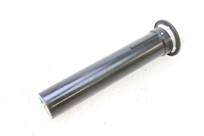 photo de DEPOSITO NIVEL APRILIA SR MOTARD 50 (2012 - 2018) - Primer plano técnico