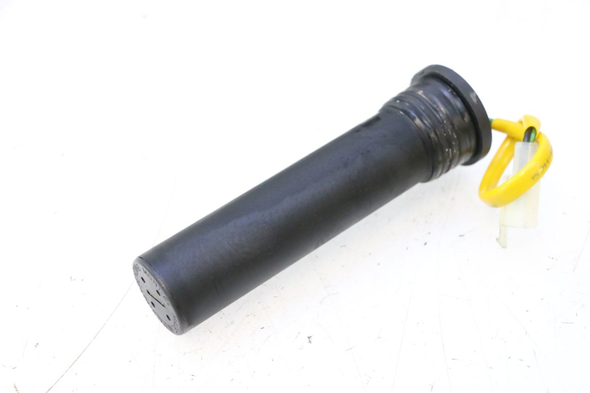 photo de INDICADOR DE NIVEL DE COMBUSTIBLE MBK STUNT NAKED 50 (2004 - 2018) - Primer plano técnico