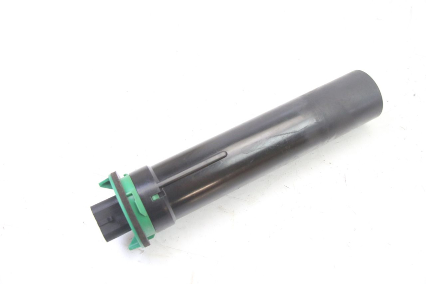 photo de DEPOSITO NIVEL PIAGGIO SUPER LX 125 (2000 - 2003) - Detalle de la pieza