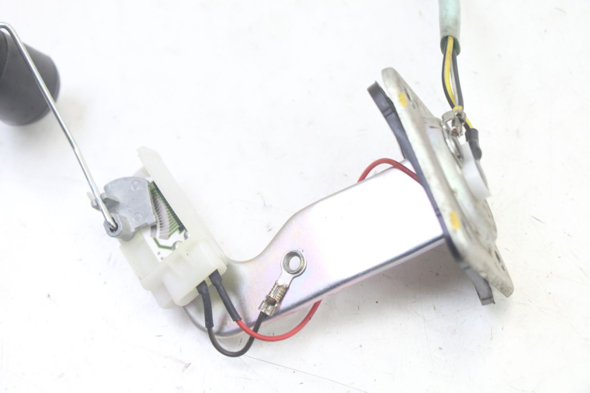 photo de INDICADOR DE NIVEL DE COMBUSTIBLE APRILIA SXR 50 (2021 - 2023) - Detalle de la pieza