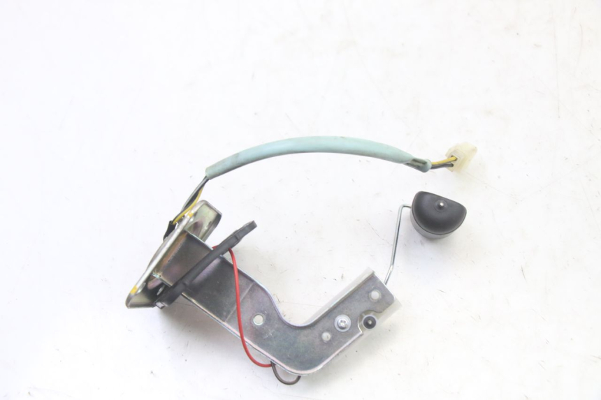 photo de INDICADOR DE NIVEL DE COMBUSTIBLE APRILIA SXR 50 (2021 - 2023) - Zoom estado de uso