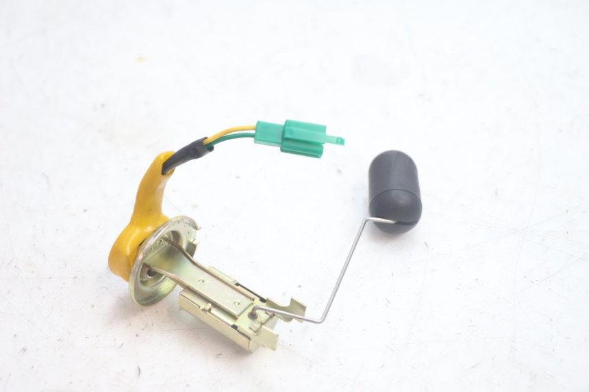 photo de INDICADOR DE NIVEL DE COMBUSTIBLE PEUGEOT TREKKER 50 (1995 - 2004) - Zoom estado de uso