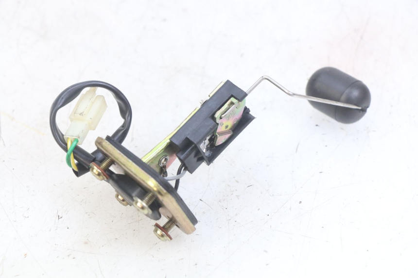 photo de INDICADOR DE NIVEL DE COMBUSTIBLE PEUGEOT TWEET 125 (2018 - 2021) - Otra perspectiva