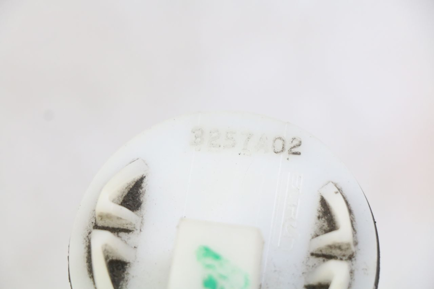 photo de INDICADOR DE NIVEL DE COMBUSTIBLE PIAGGIO VESPA LX 2T 50 (2005 - 2013) - Primer plano técnico