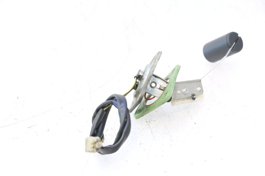 photo de INDICADOR DE NIVEL DE COMBUSTIBLE PIAGGIO VESPA PRIMAVERA 2T 50 (2013 - 2018) - Detalle de la pieza