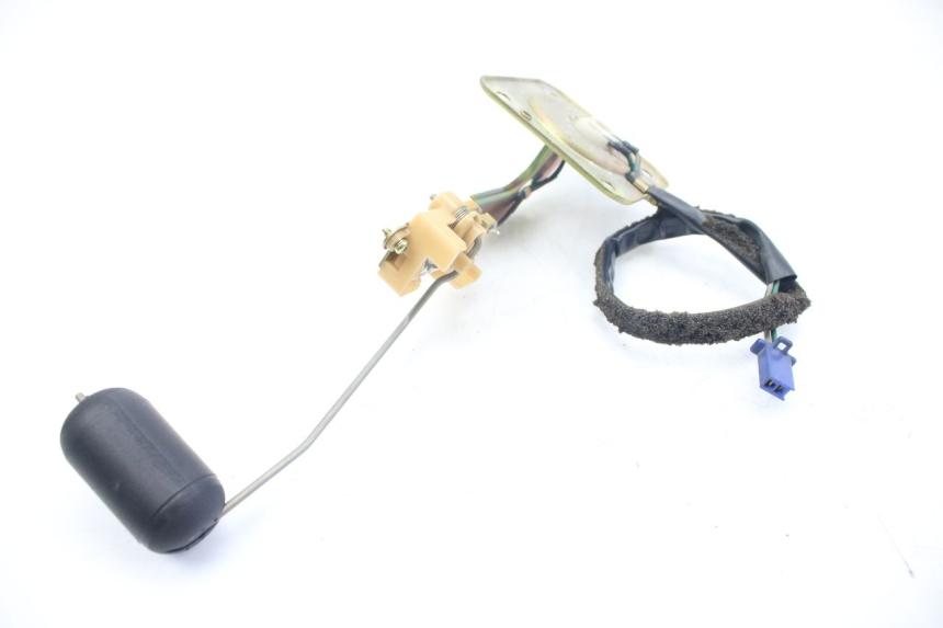 photo de INDICADOR DE NIVEL DE COMBUSTIBLE HONDA VFR FI RC46 800 (1998 - 2001) - Primer plano técnico