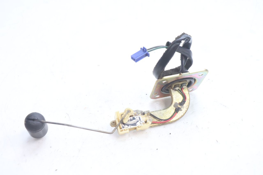 photo de INDICADOR DE NIVEL DE COMBUSTIBLE HONDA VFR FI RC46 800 (1998 - 2001) - Otra perspectiva