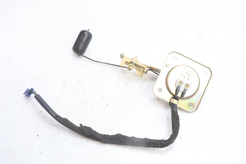 photo de INDICADOR DE NIVEL DE COMBUSTIBLE HONDA VFR FI RC46 800 (1998 - 2001) - Vista general del producto