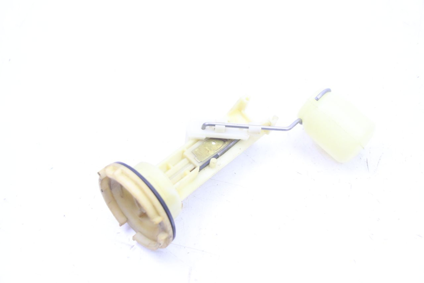 photo de DEPOSITO NIVEL PEUGEOT VIVACITY 50 (2004 - 2009) - Zoom estado de uso