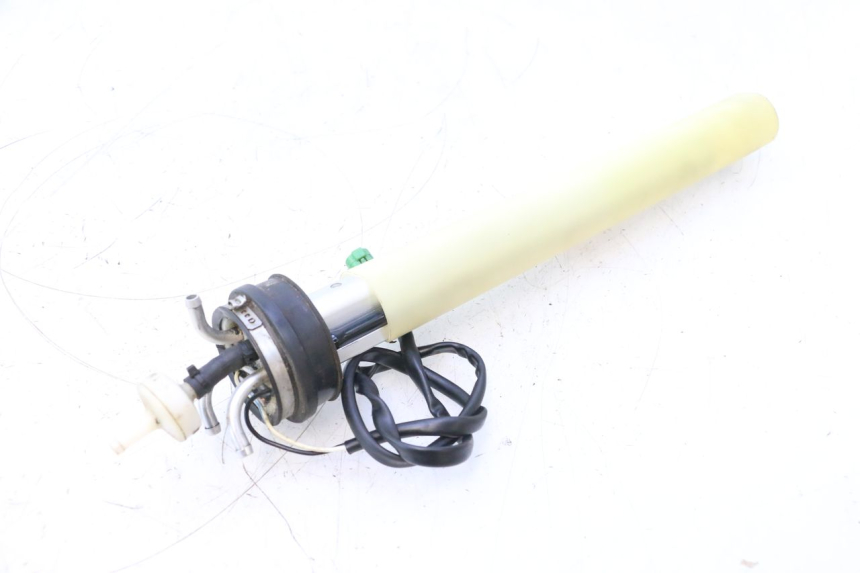 photo de DEPOSITO NIVEL YAMAHA WAVE RUNNER GP R 1200 (2000 - 2003) - Vista principal