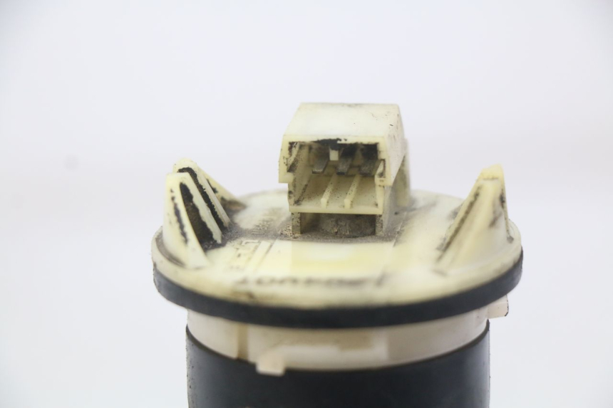 photo de INDICADOR DE NIVEL DE COMBUSTIBLE PIAGGIO X8 125 (2004 - 2007) - Otra perspectiva