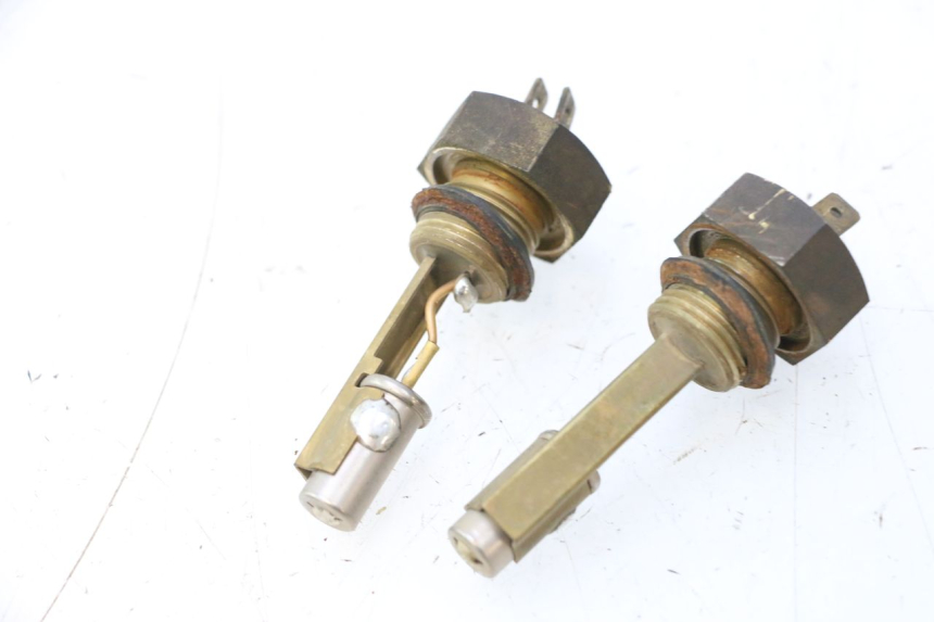 photo de DEPOSITO NIVEL HONDA XRV AFRICA TWIN 750 (1990 - 1992) - Detalle de la pieza