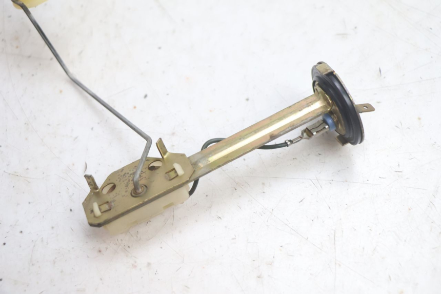 photo de DEPOSITO NIVEL YAMAHA YP MAJESTY 125 (2002 - 2006) - Zoom estado de uso