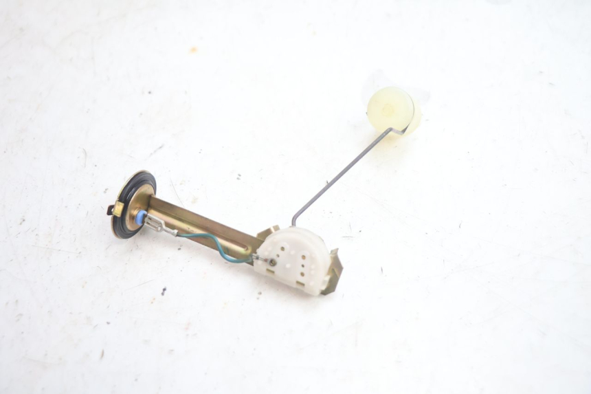 photo de DEPOSITO NIVEL YAMAHA YP MAJESTY 125 (2002 - 2006) - Detalle de la pieza