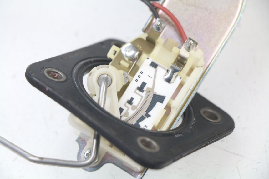 photo de DEPOSITO NIVEL KAWASAKI Z ABS 750 (2007 - 2013) - Primer plano técnico