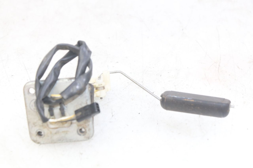 photo de INDICADOR DE NIVEL DE COMBUSTIBLE KAWASAKI Z 750 (2007 - 2013) - Zoom estado de uso