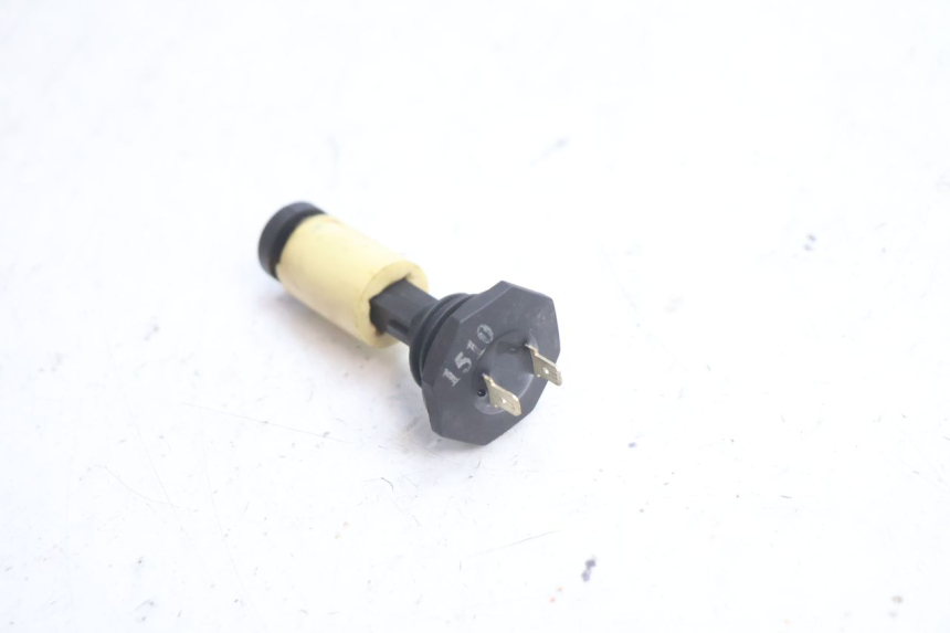 photo de INDICADOR DE NIVEL DE COMBUSTIBLE PIAGGIO ZIP 2T 50 (2009 - 2019) - Zoom estado de uso